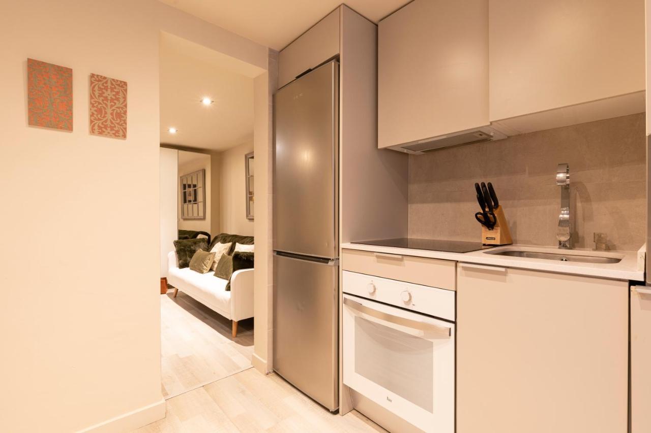 Chic Apartments บาร์เซโลนา ภายนอก รูปภาพ