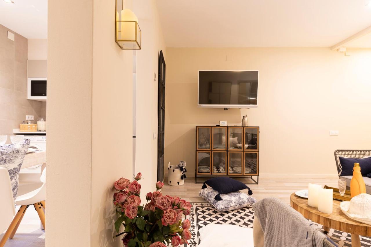 Chic Apartments บาร์เซโลนา ภายนอก รูปภาพ