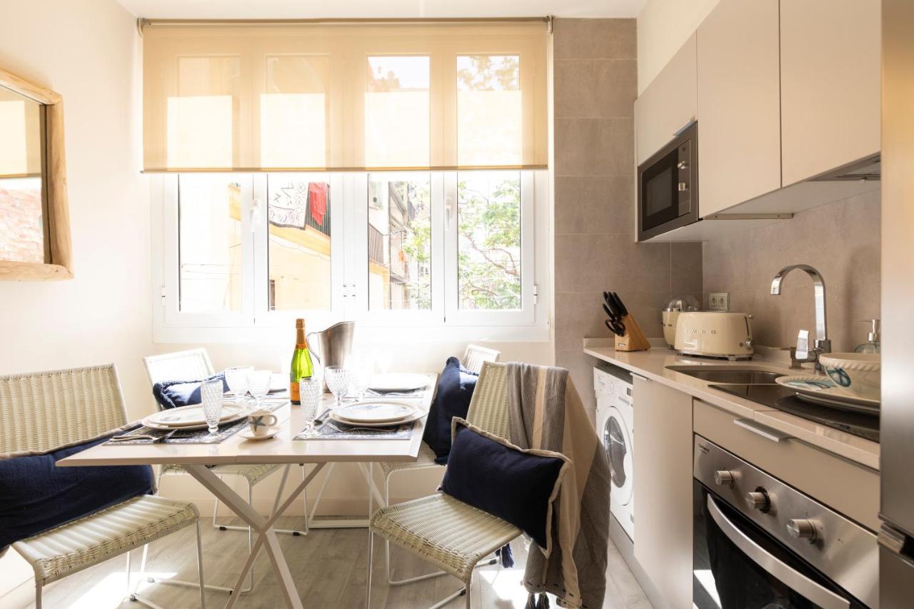 Chic Apartments บาร์เซโลนา ภายนอก รูปภาพ