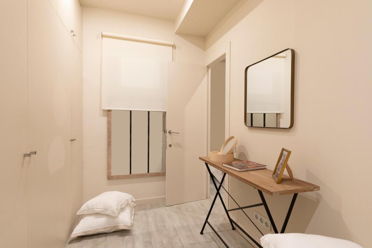 Chic Apartments บาร์เซโลนา ภายนอก รูปภาพ