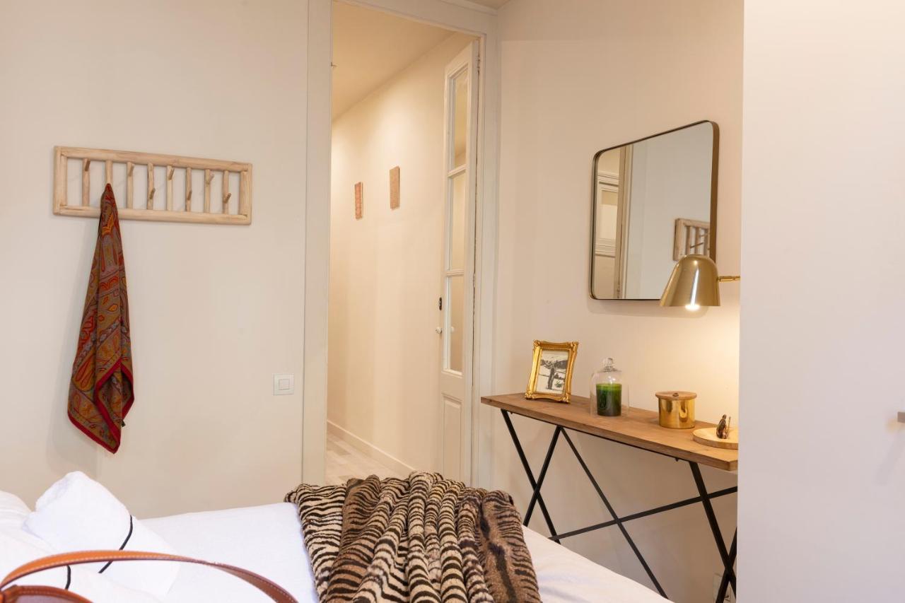 Chic Apartments บาร์เซโลนา ภายนอก รูปภาพ