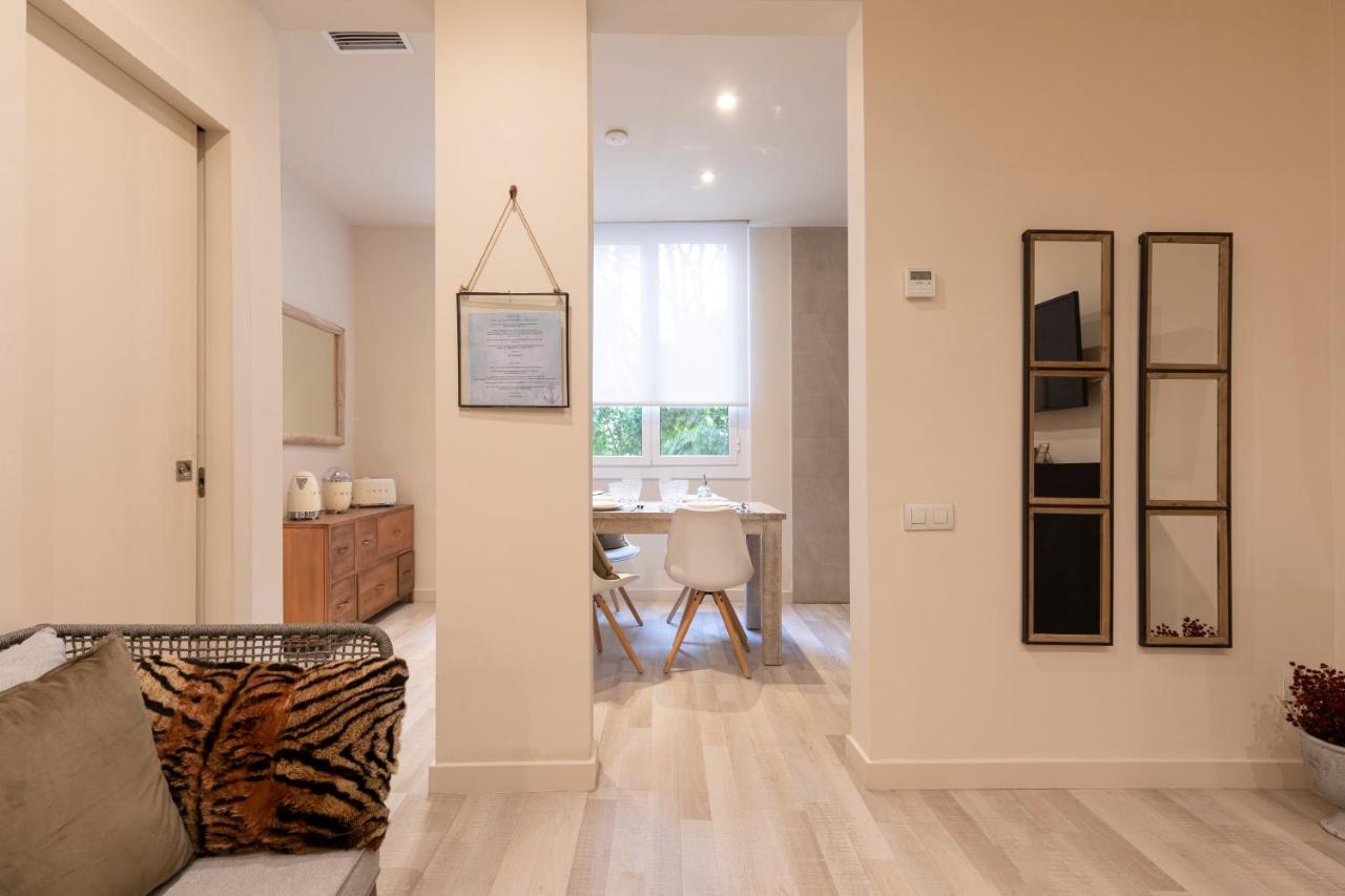 Chic Apartments บาร์เซโลนา ภายนอก รูปภาพ