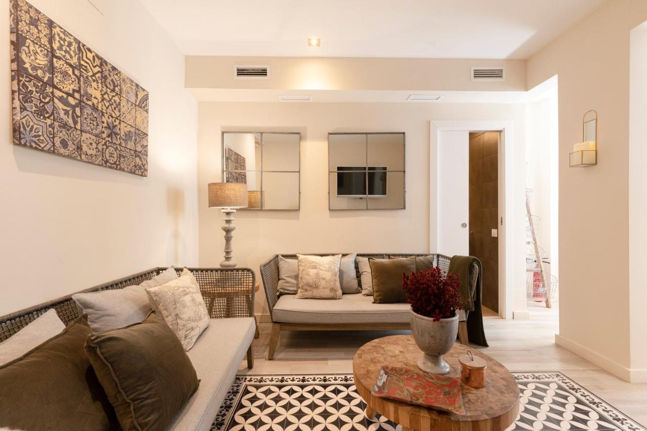 Chic Apartments บาร์เซโลนา ภายนอก รูปภาพ