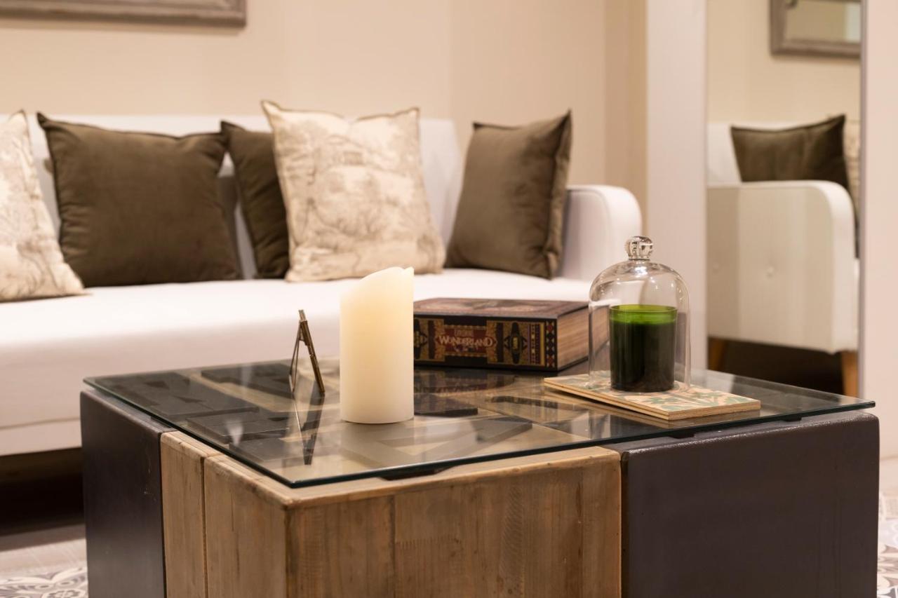 Chic Apartments บาร์เซโลนา ภายนอก รูปภาพ