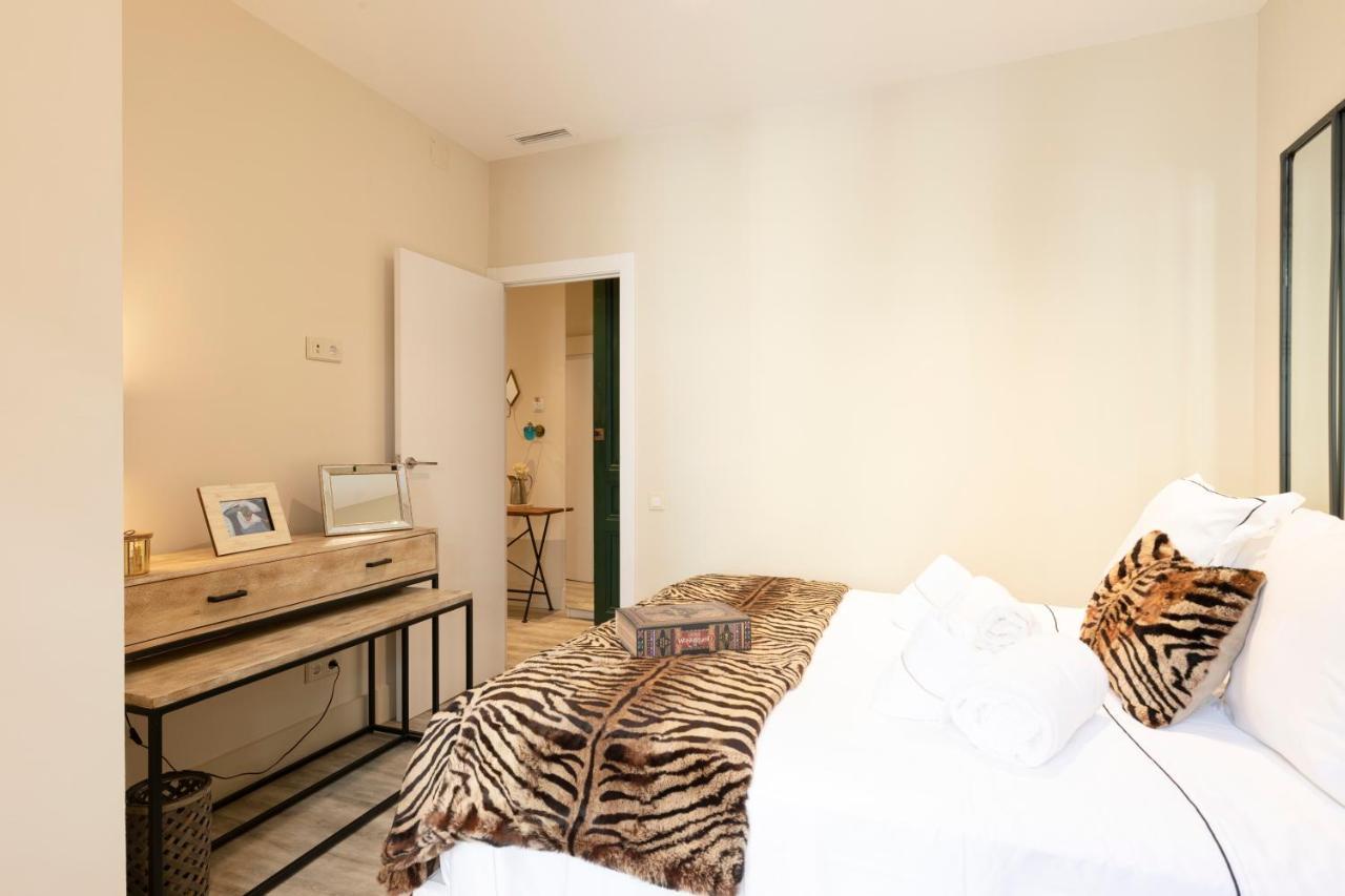 Chic Apartments บาร์เซโลนา ภายนอก รูปภาพ